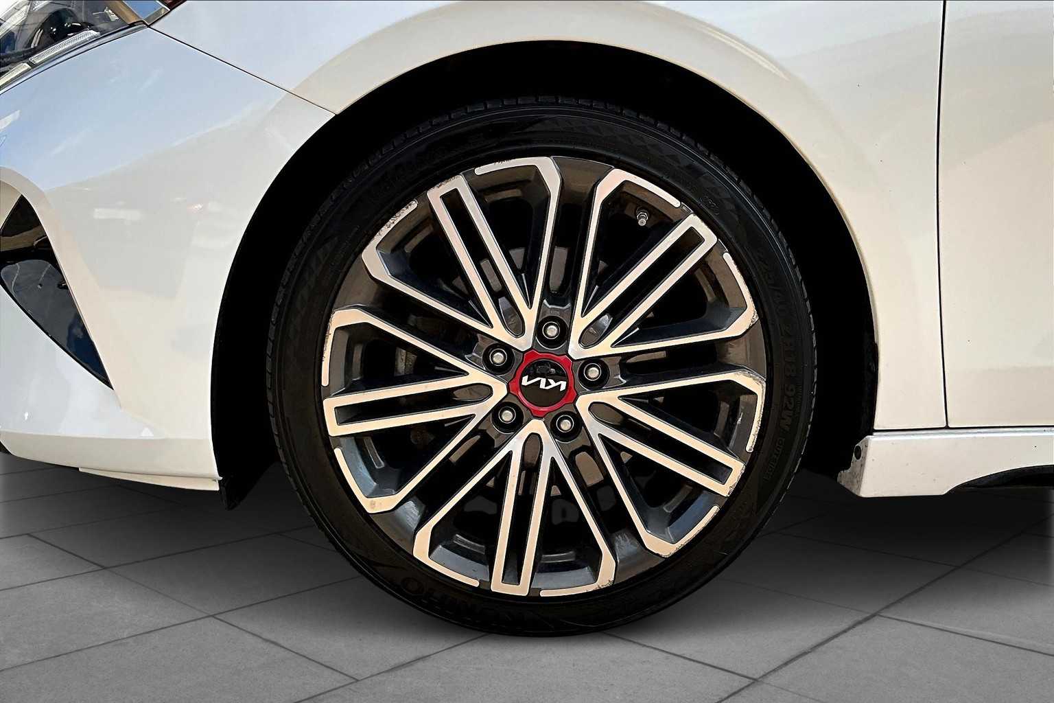 2023 Kia Forte GT photo 9