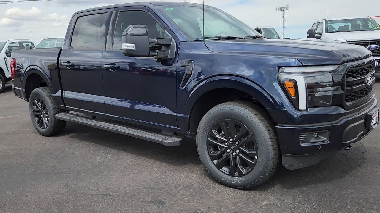 2025 Ford F-150 Lariat photo 3