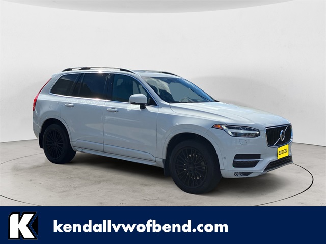 2018 Volvo XC90 Momentum's photo