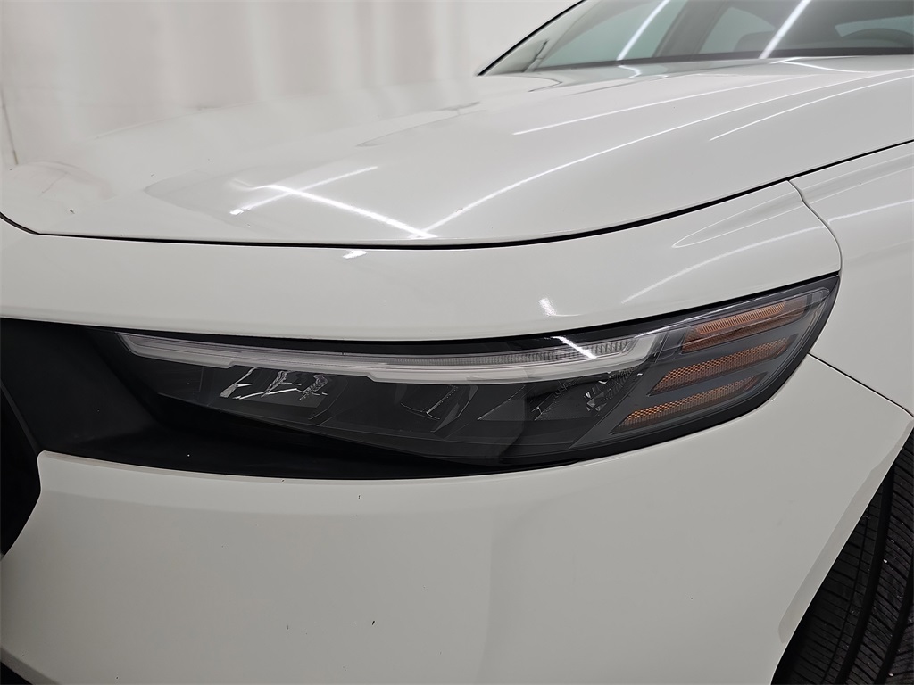 2023 Honda Accord EX photo 27