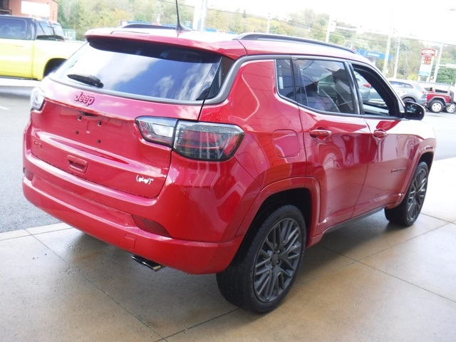 2022 Jeep Compass Limited photo 8
