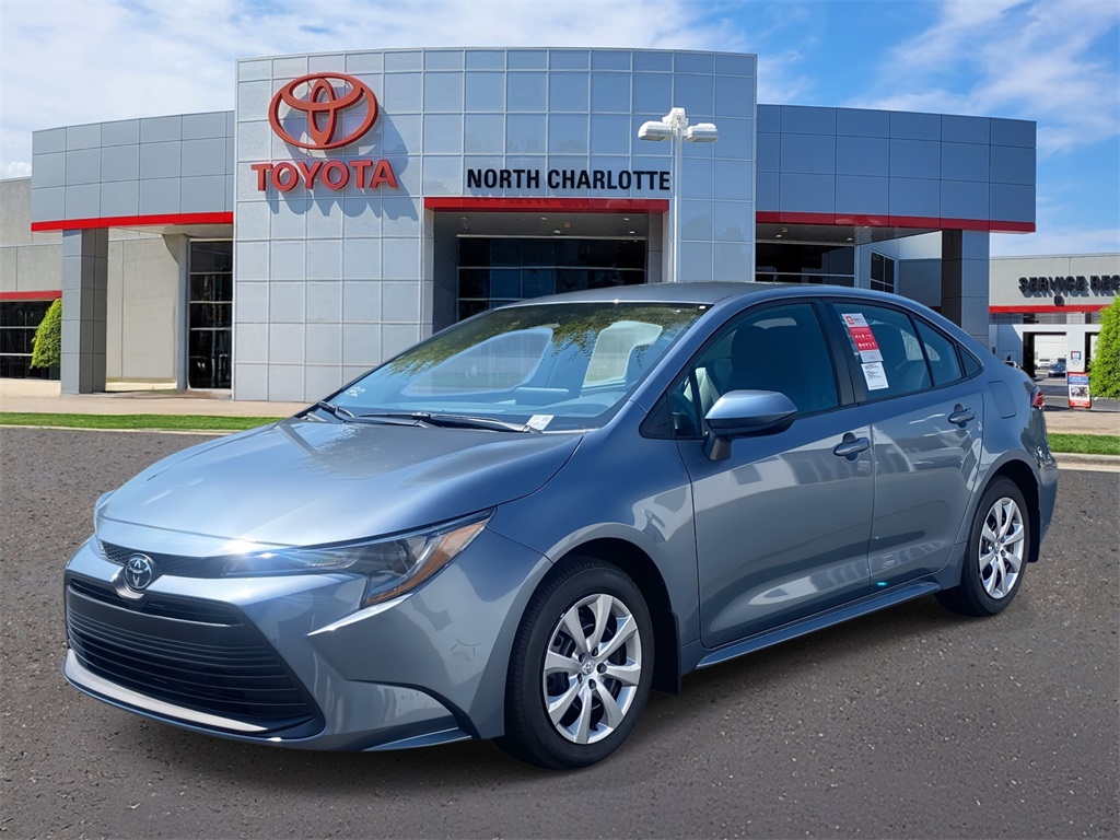 2026 Toyota Corolla LE photo 3