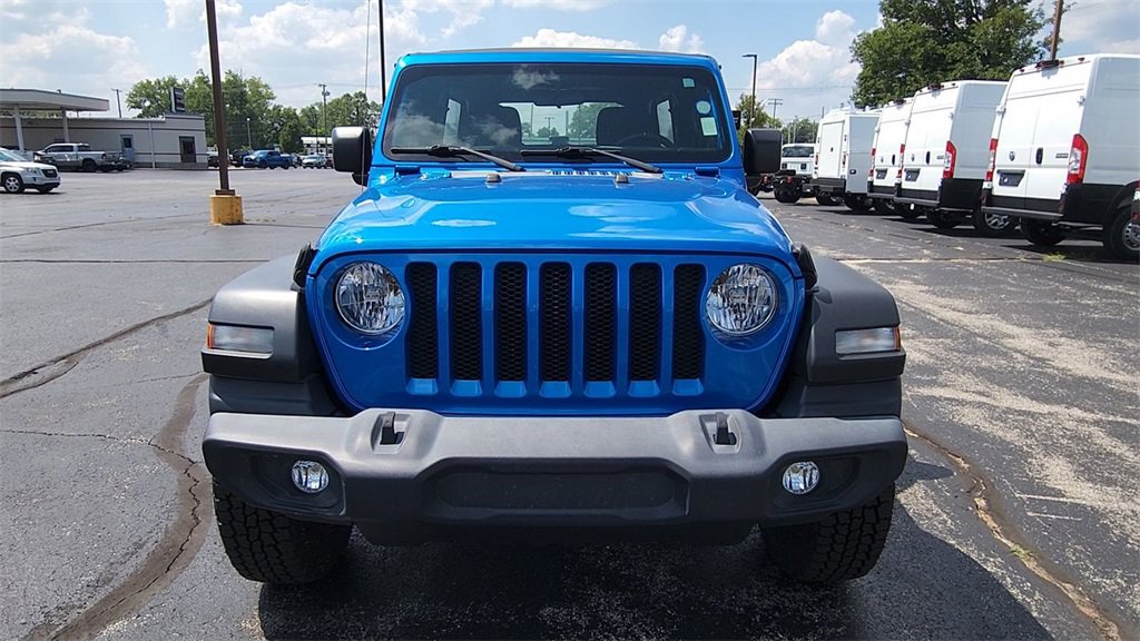 2022 Jeep Wrangler Unlimited Sport photo 2