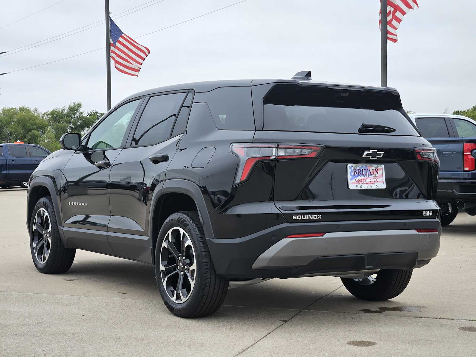2026 Chevrolet Equinox LT photo 3