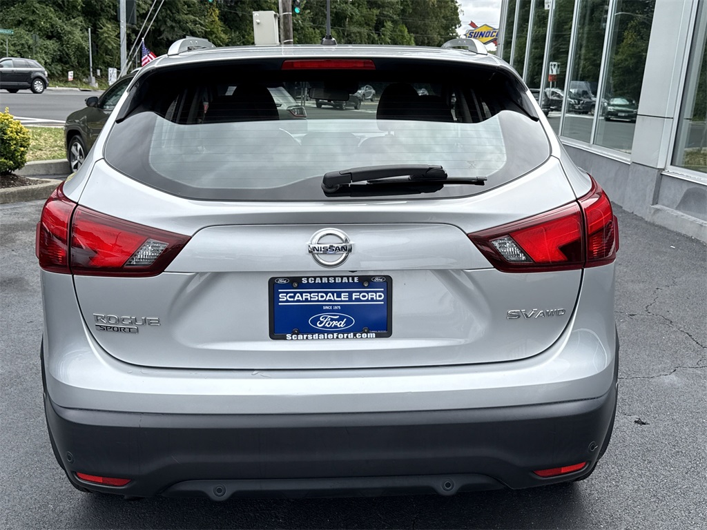 2019 Nissan Rogue Sport SV photo 3