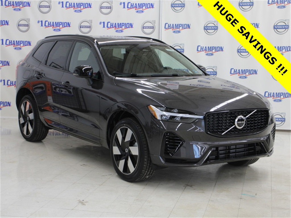 2024 Volvo XC60 Plus's photo