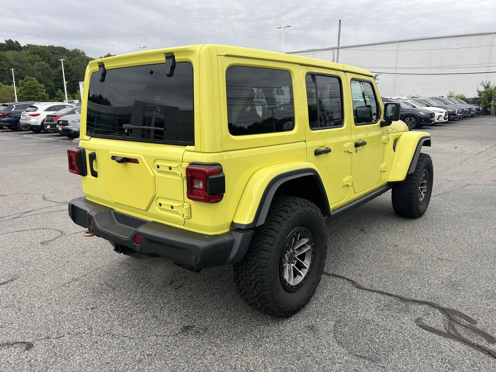 2024 Jeep Wrangler Rubicon 392 photo 3