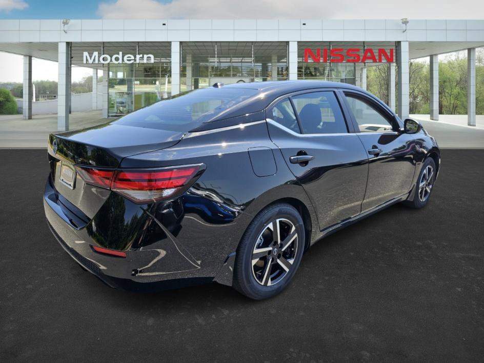 2025 Nissan Sentra SV photo 4