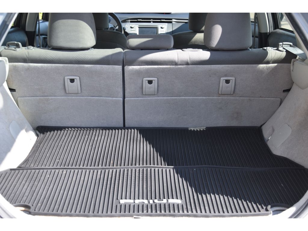 2015 Toyota Prius Two photo 20