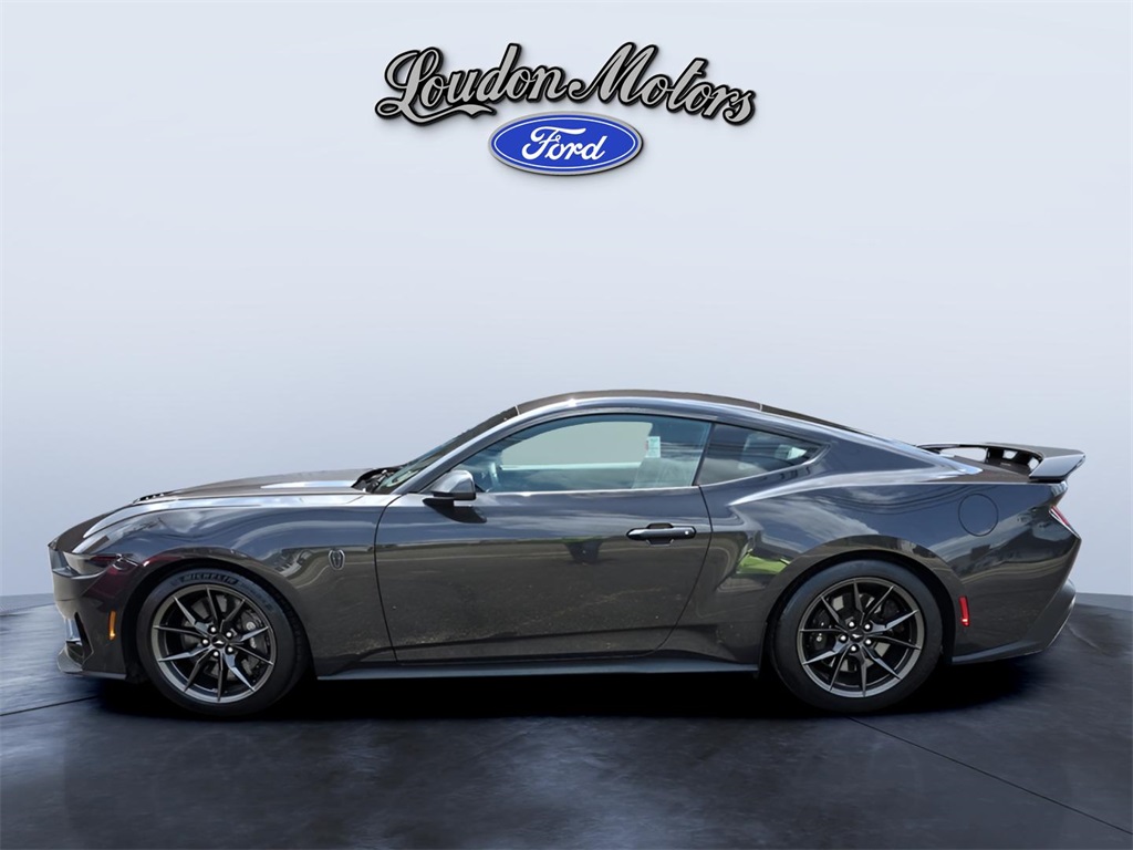 2024 Ford Mustang Dark Horse photo 3