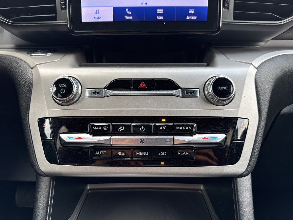 2022 Ford Explorer XLT photo 15