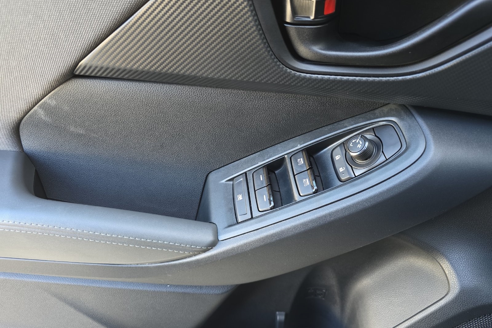2024 Subaru Crosstrek Premium photo 10