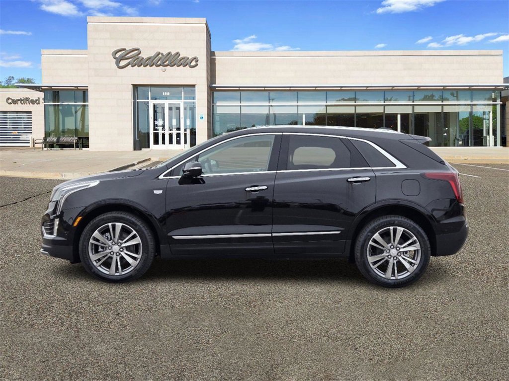 2025 Cadillac XT5 Premium Luxury photo 3