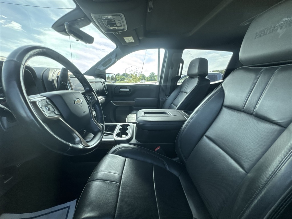 2022 Chevrolet Silverado 1500 High Country photo 11