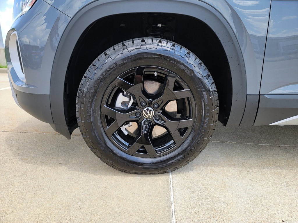 2025 Volkswagen Atlas Peak Edition SE photo 21