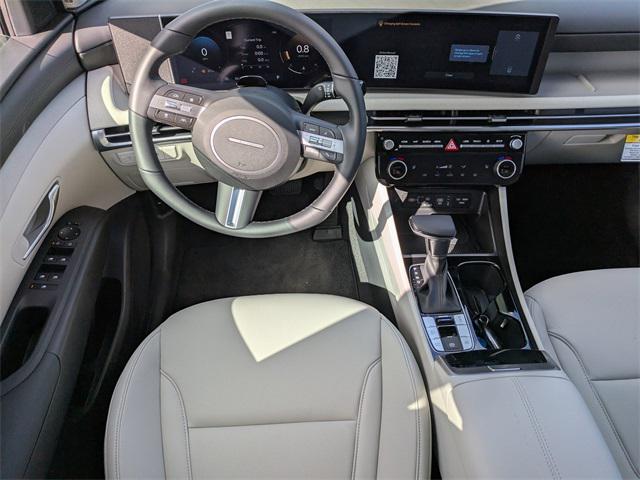 2025 Hyundai Tucson SEL Convenience photo 17