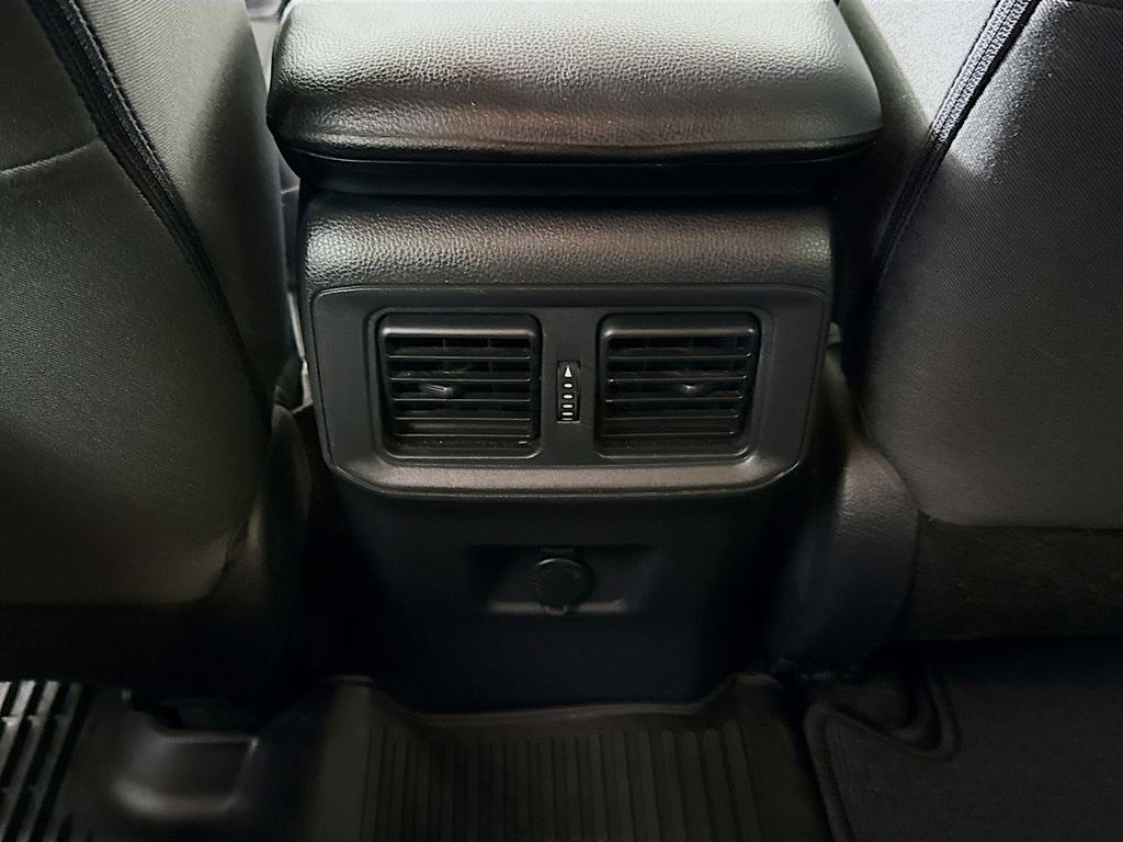 2019 Toyota RAV4 Hybrid LE photo 23