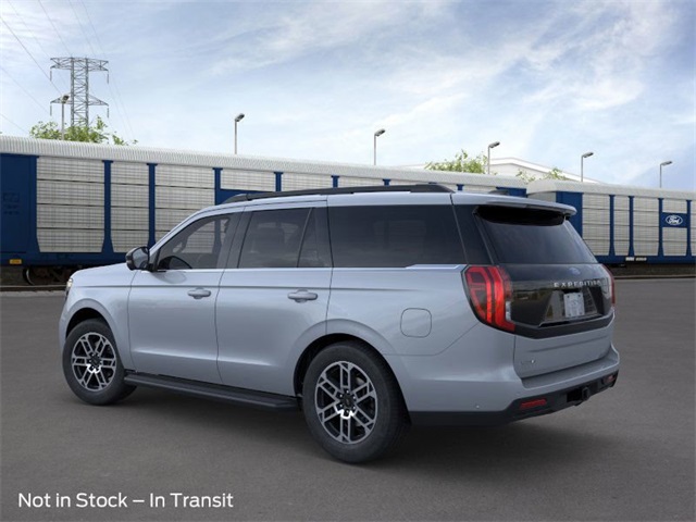 2025 Ford Expedition photo 4