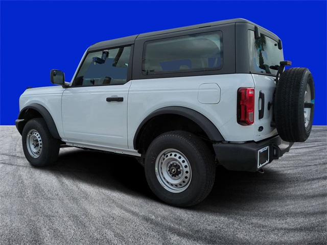 2025 Ford Bronco Base photo 5