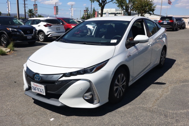 2021 Toyota Prius Prime Limited photo 6