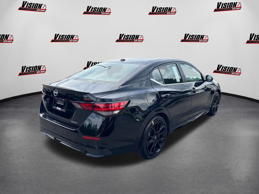 2025 Nissan Sentra SR photo 5