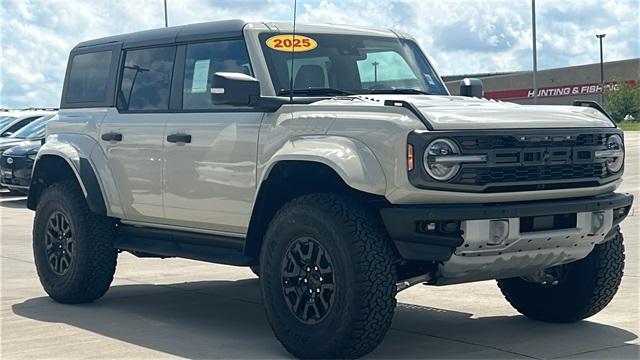 2025 Ford Bronco 4-Door Raptor's photo
