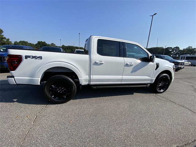 2025 Ford F-150 Lariat photo 2