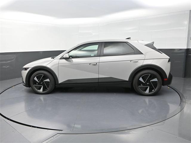 2025 Hyundai Ioniq 5 SE photo 5
