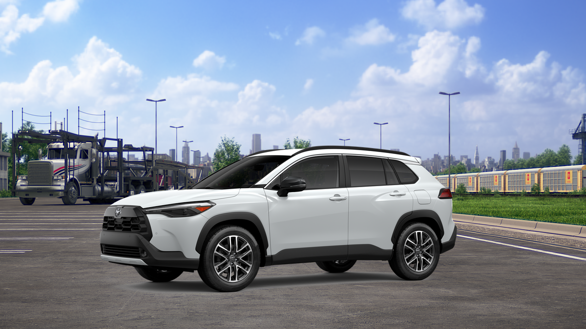 2026 Toyota Corolla Cross XLE photo 2