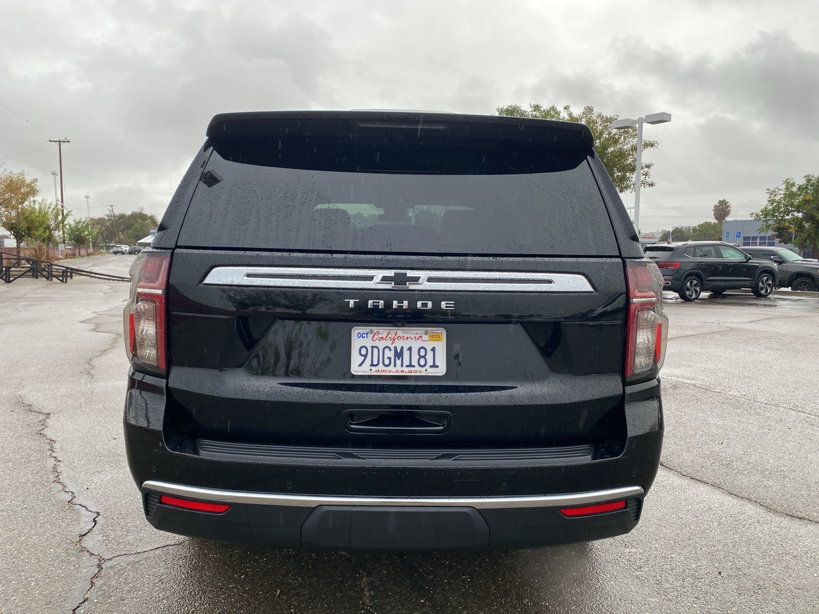 2023 Chevrolet Tahoe LS photo 3