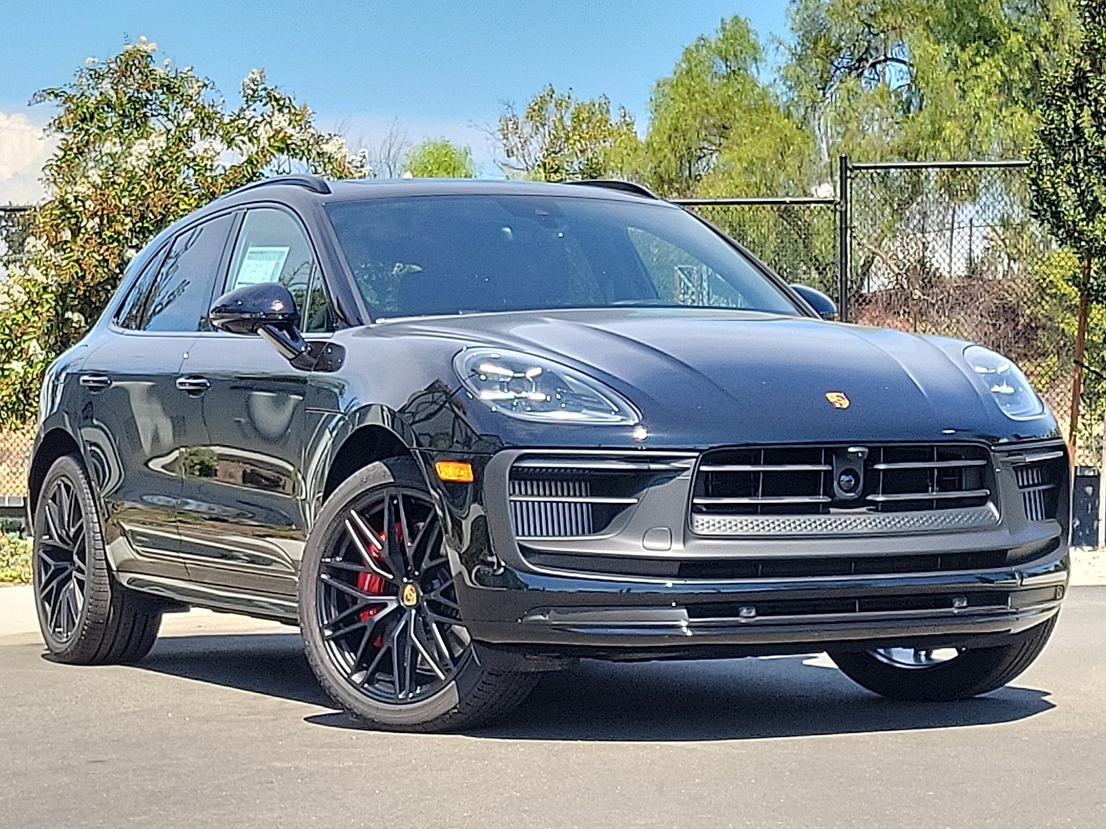 2026 Porsche Macan GTS photo 8