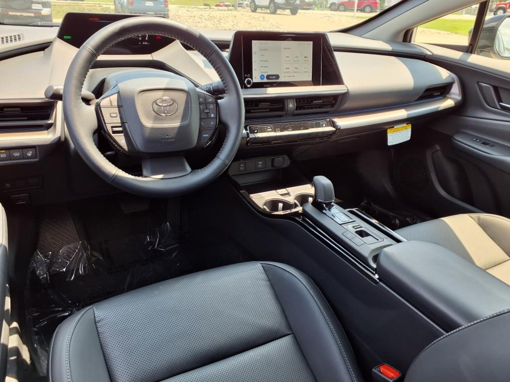 2023 Toyota Prius XLE photo 4