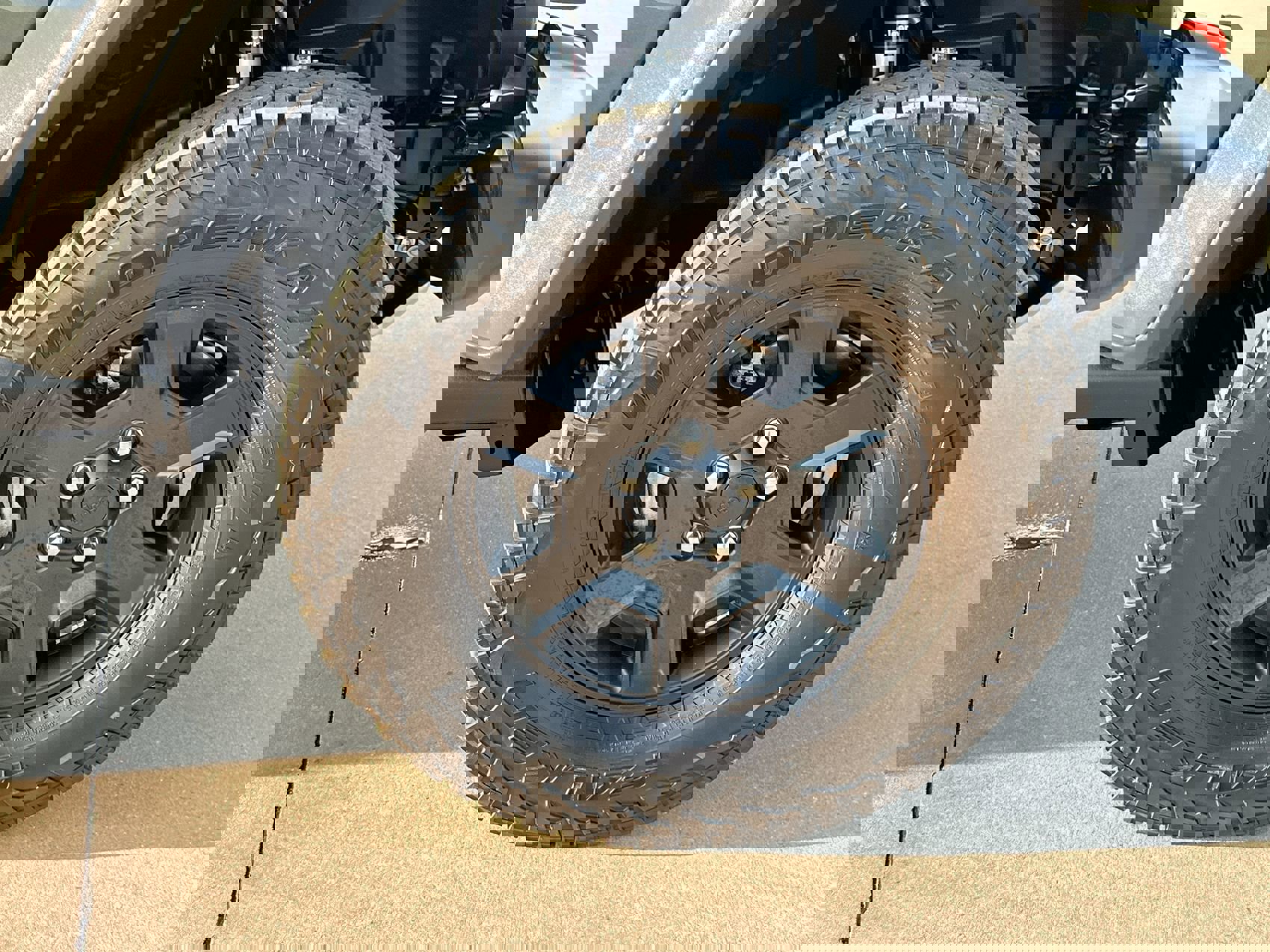 2023 Jeep Gladiator Mojave photo 10