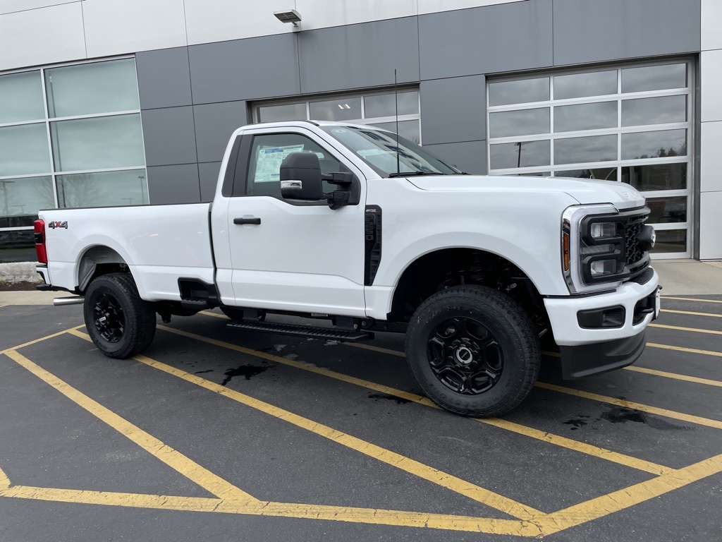 2025 Ford F-250 XL photo 2