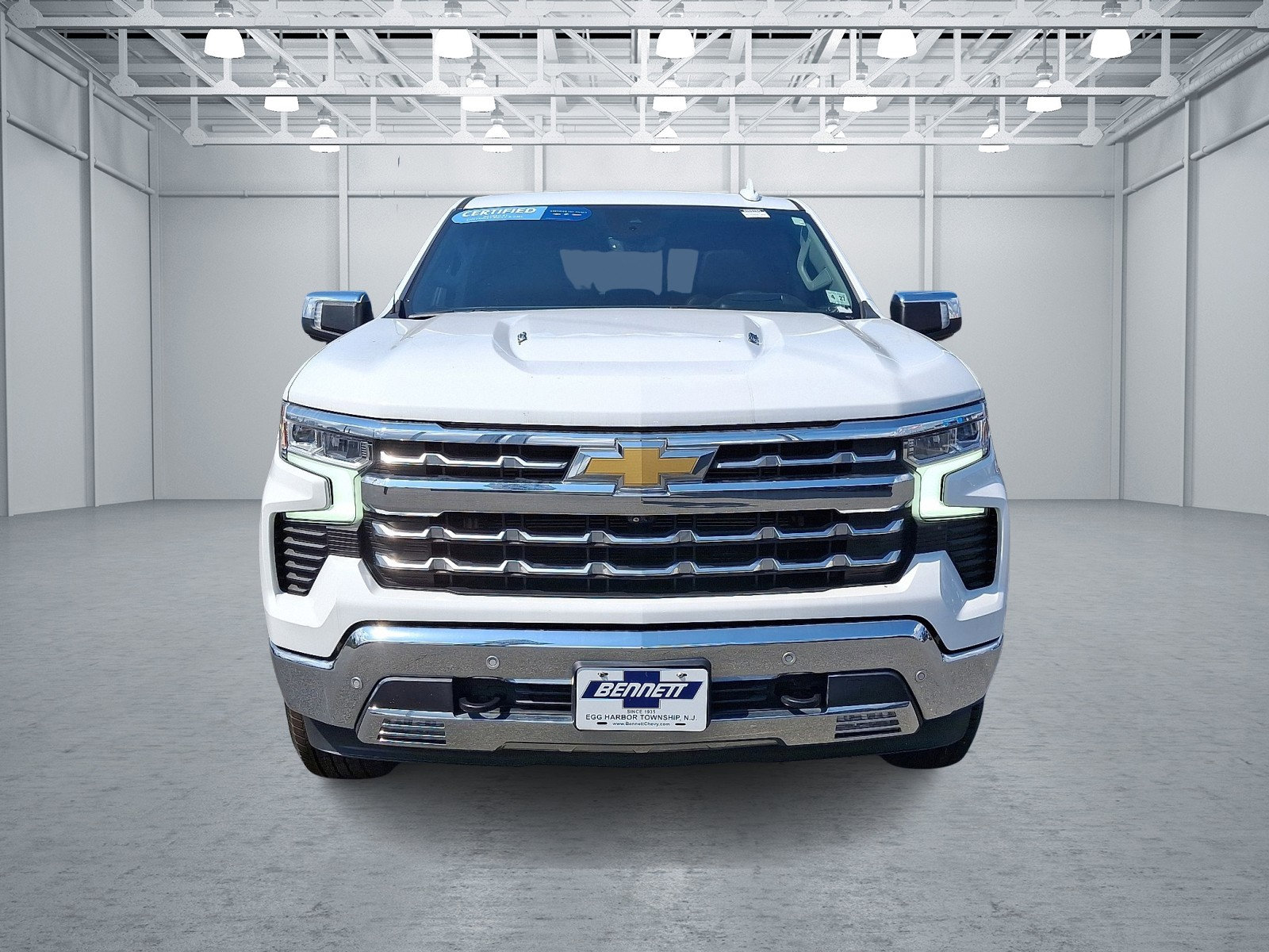 2022 Chevrolet Silverado 1500 LTZ photo 2