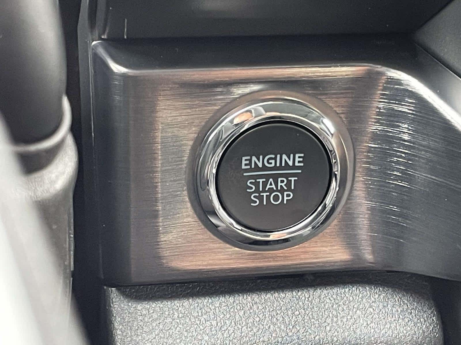 2025 Ford F-350 Lariat photo 34