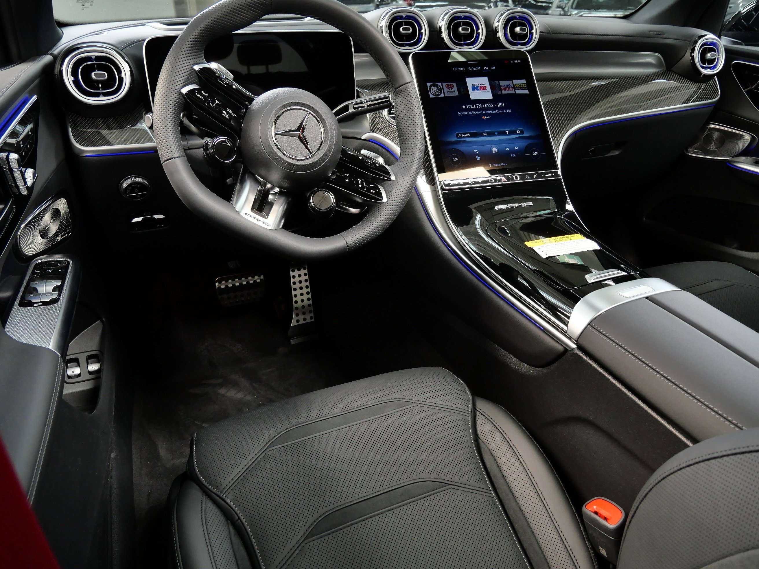 2025 Mercedes Benz GLC 63 S E PERFORMANCE photo 2