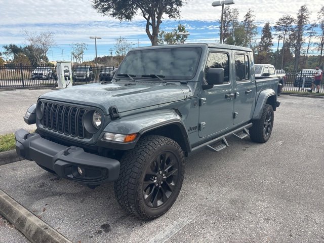 2024 Jeep Gladiator Nighthawk's photo