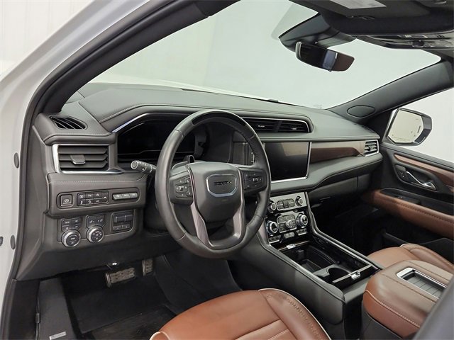 2024 Gmc Yukon Denali Ultimate photo 17