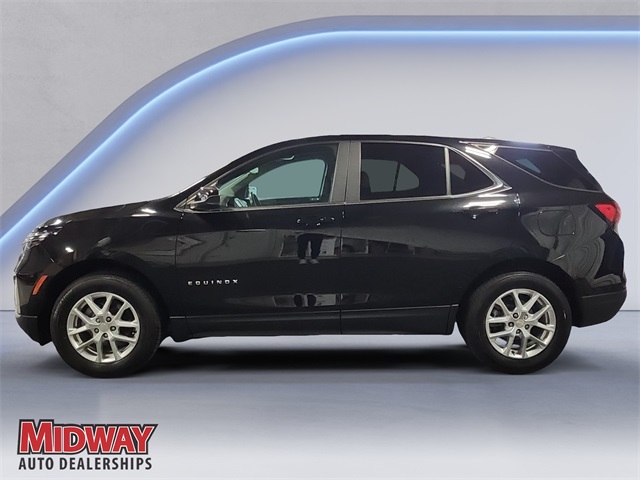 2022 Chevrolet Equinox LT photo 2