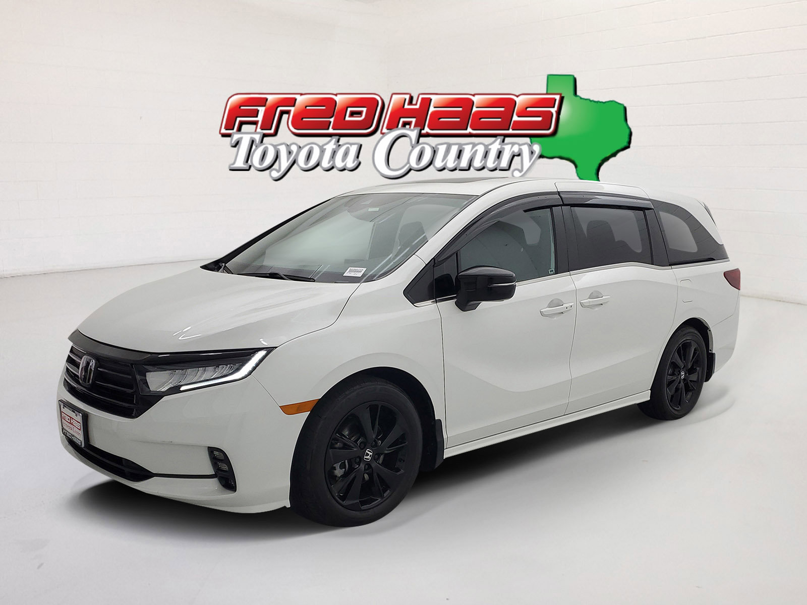 2023 Honda Odyssey SPORT's photo