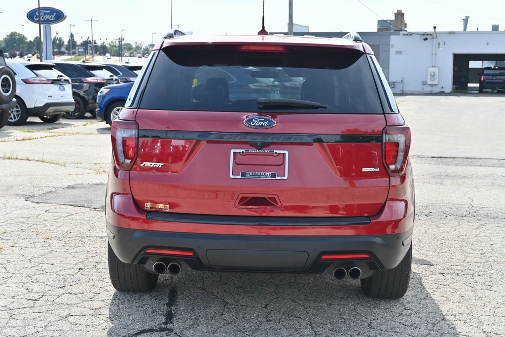 2018 Ford Explorer Sport photo 9