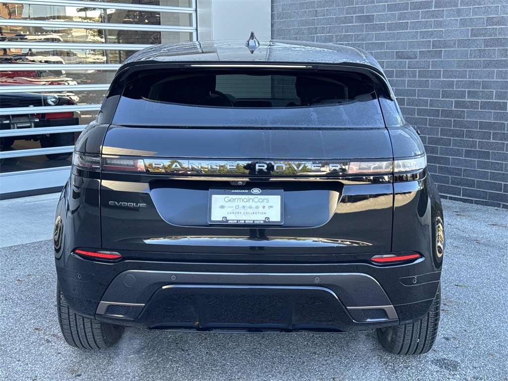 2024 Land Rover Range Rover Evoque Dynamic SE photo 3
