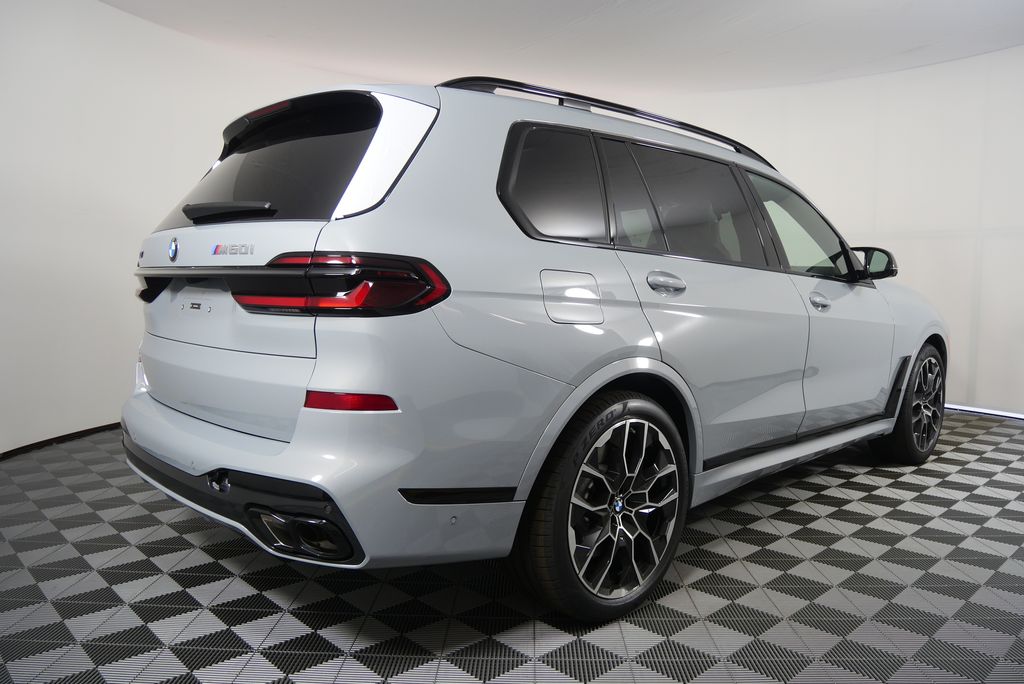2026 Bmw X7 M60i photo 3
