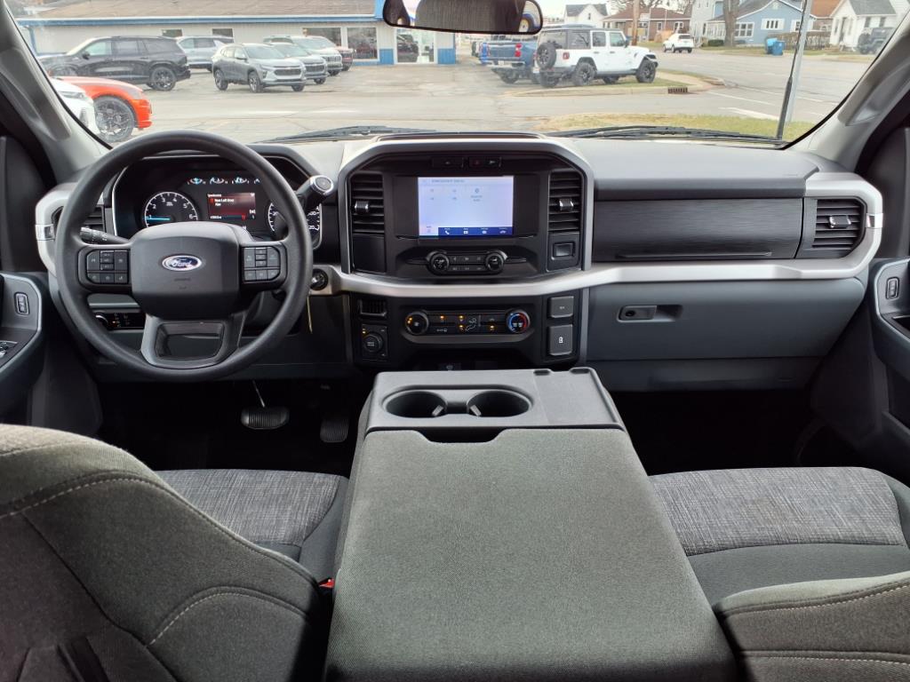 2023 Ford F-150 XLT photo 5