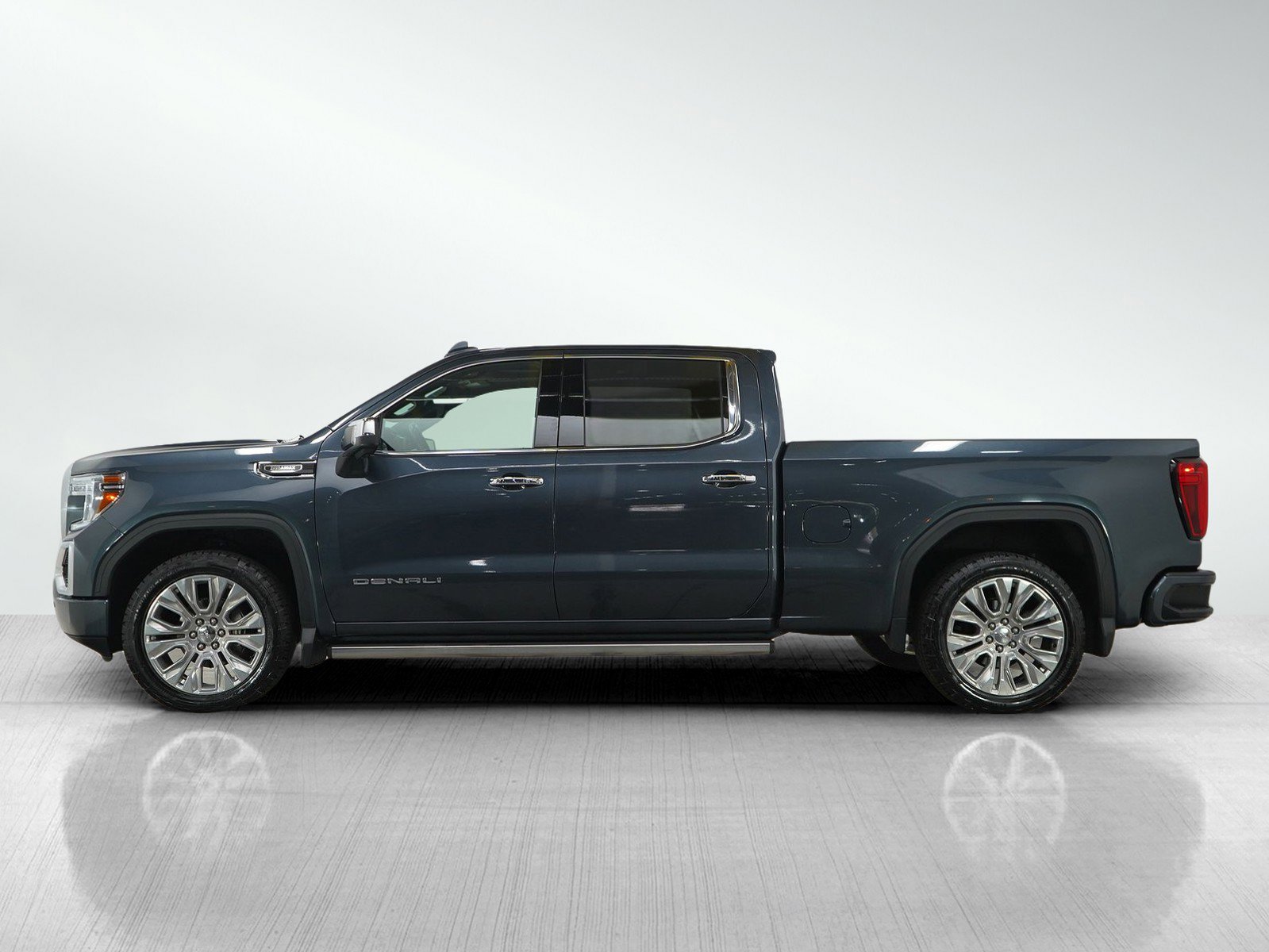 Used 2021 GMC Sierra 1500 Denali Denali with VIN 1GTU9FET3MZ282455 for sale in Bloomington, Minnesota