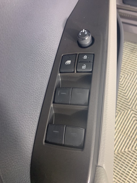 2023 Toyota Camry LE photo 23