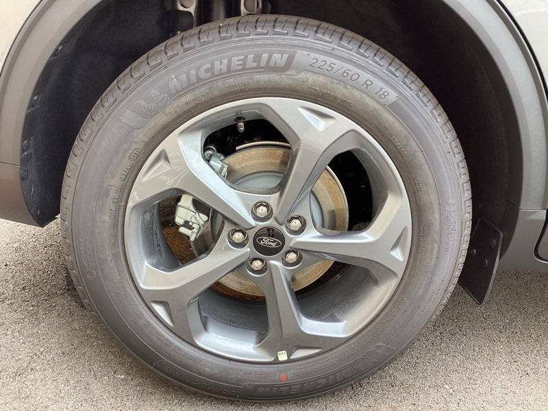 2025 Ford Escape Hybrid ST-Line Select photo 9
