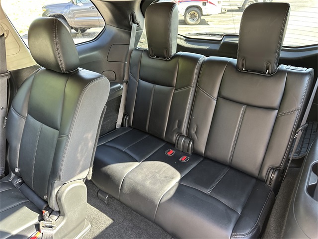 2020 Nissan Pathfinder SL photo 11