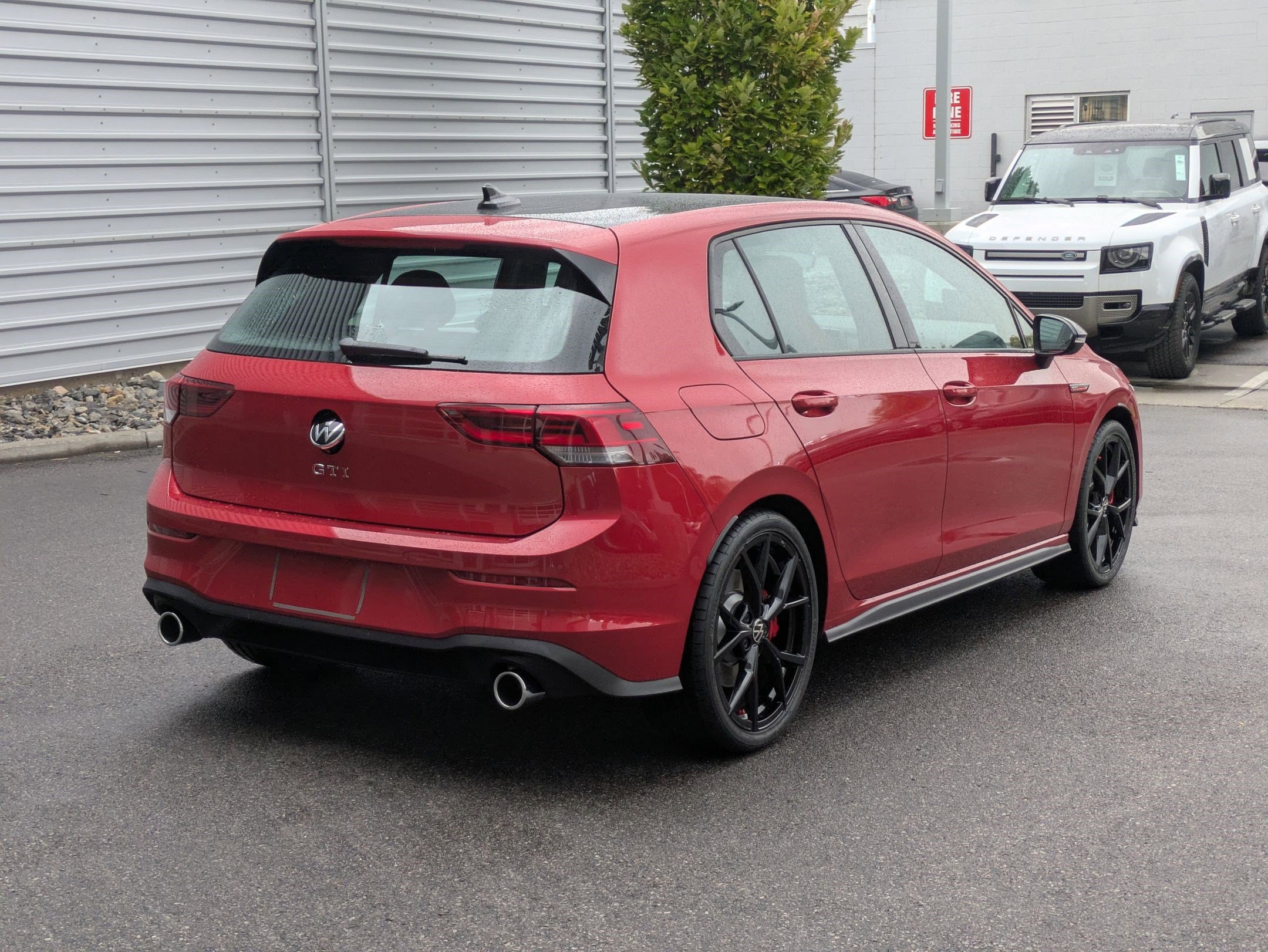 2024 Volkswagen Golf GTI 380 S photo 3